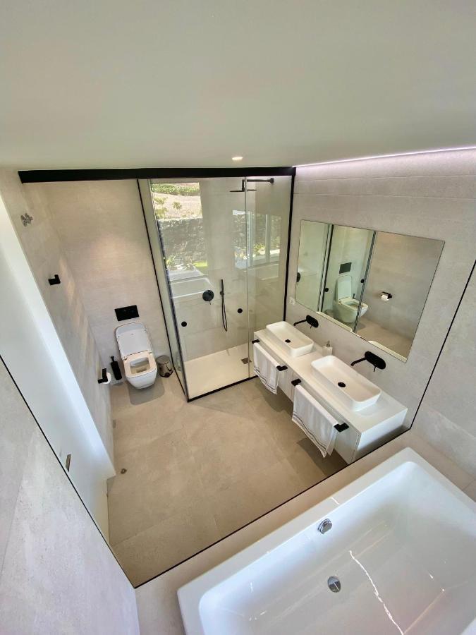 Rocavista - Villa With Heated Rooftop Pool And Amazing Ocean View Costa Adeje  Ngoại thất bức ảnh